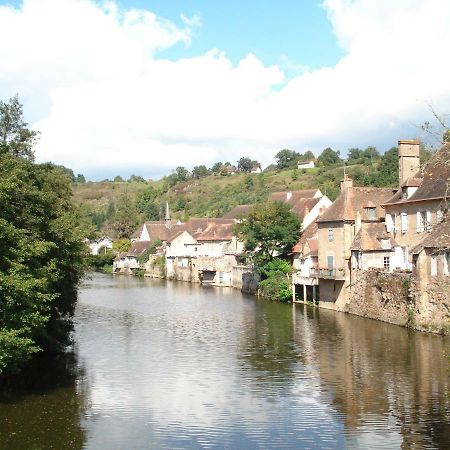 Hérisson Saint Sauveur Bed & Breakfast エクステリア 写真